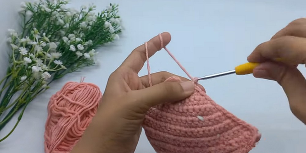 Crochet Squishy Stingray  step 5