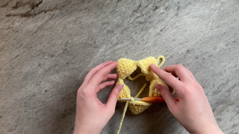 Crochet Star Amigurumi step 4