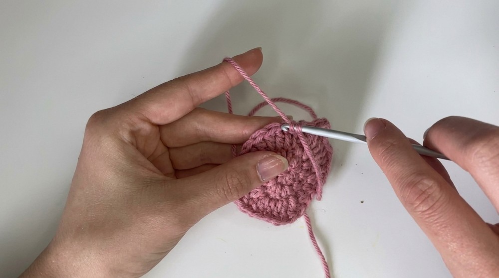 Crochet Star Trinket Tray Tutorial - Easy Beginner Tutorial 4