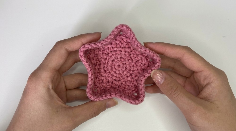 Crochet Star Trinket Tray Tutorial - Easy Beginner Tutorial 8