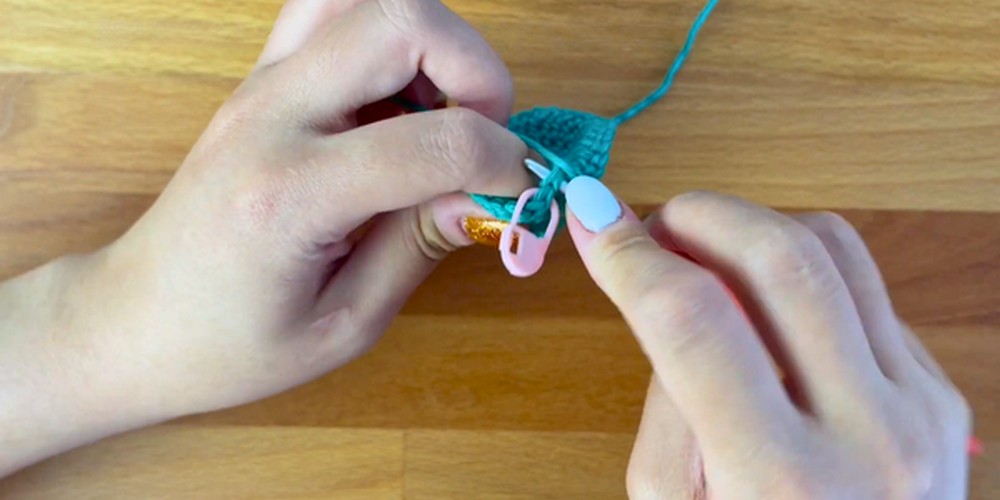 Crochet Toadstool Mushroom Halloween Ornament step 4