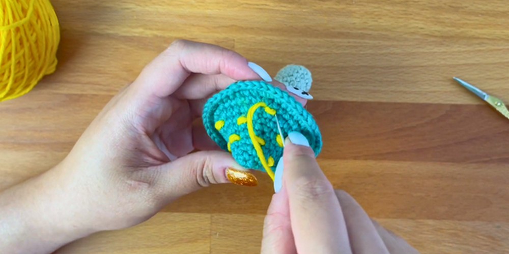 Crochet Toadstool Mushroom Halloween Ornament step 6