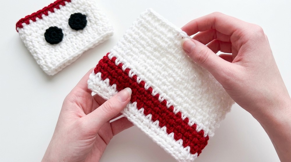 Festive Crochet Snowman Napkin Holders Pattern