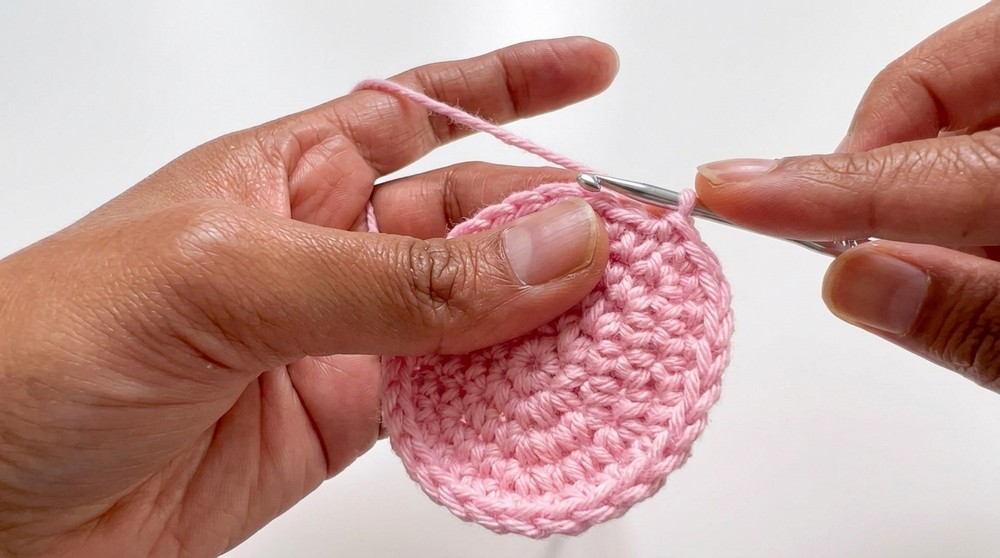 Small Crochet Round PouchBag Pattern