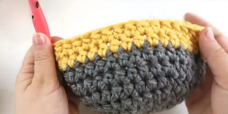 Thick Crochet Bowl Cozy step 6