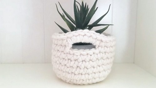Sturdy And Stylish Crochet Mini Basket Pattern