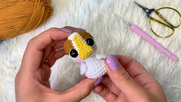 Cute Animation-Inspired Crochet Wild Robot Pattern