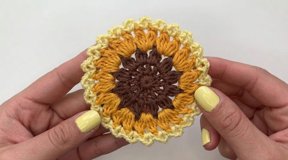 Colorful Crochet Coaster Patterns With Yarn Scraps 2