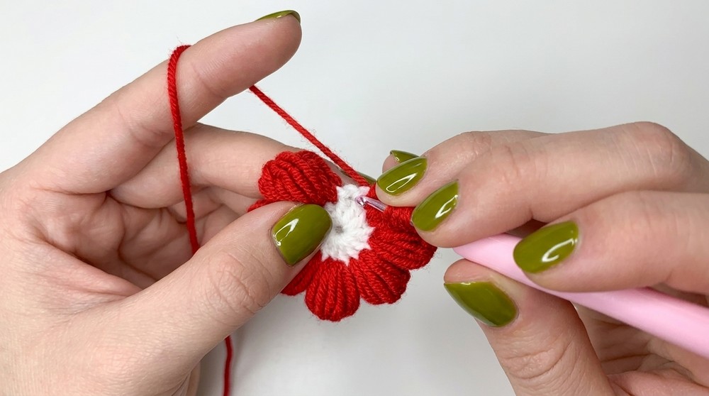 Crochet Flower Puff Stitch Pattern For Crochet Projects 6