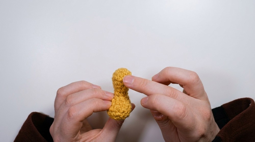 Crochet Goose Keychain Pattern For Charming Gifts 5