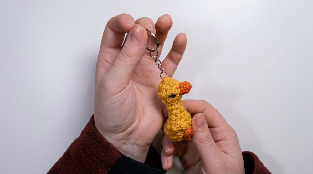 Crochet Goose Keychain Pattern For Charming Gifts 6