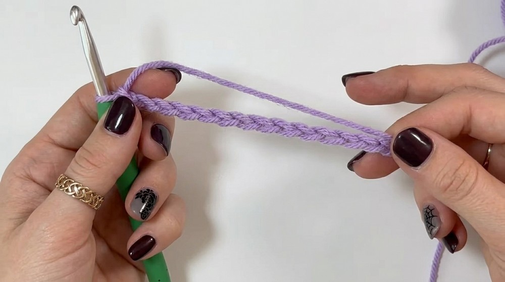 Crochet Pet Bowtie Pattern For Halloween Parties 3