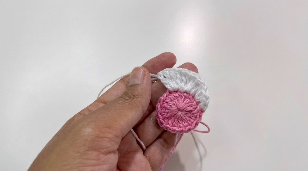 Crochet - Sun & Moon Granny Square Mini Pouch - Very Easy Pattern 5