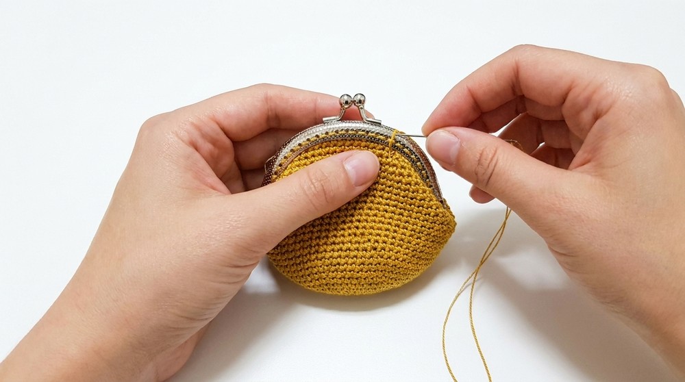 Fun & Functional Crochet Coin Purse Stitch Pattern 7
