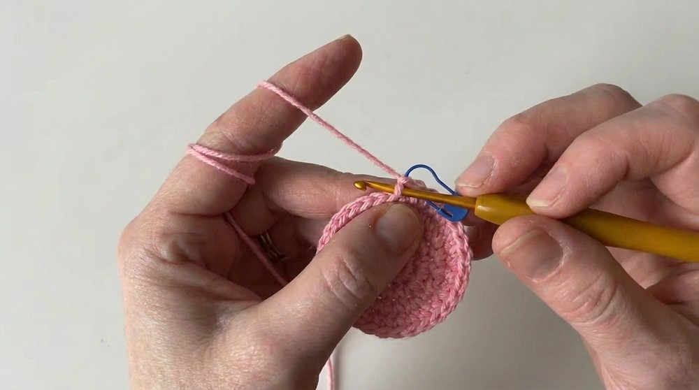 Mickey And Minnie Amigurumi Chocolate Orange Cover Pattern 3