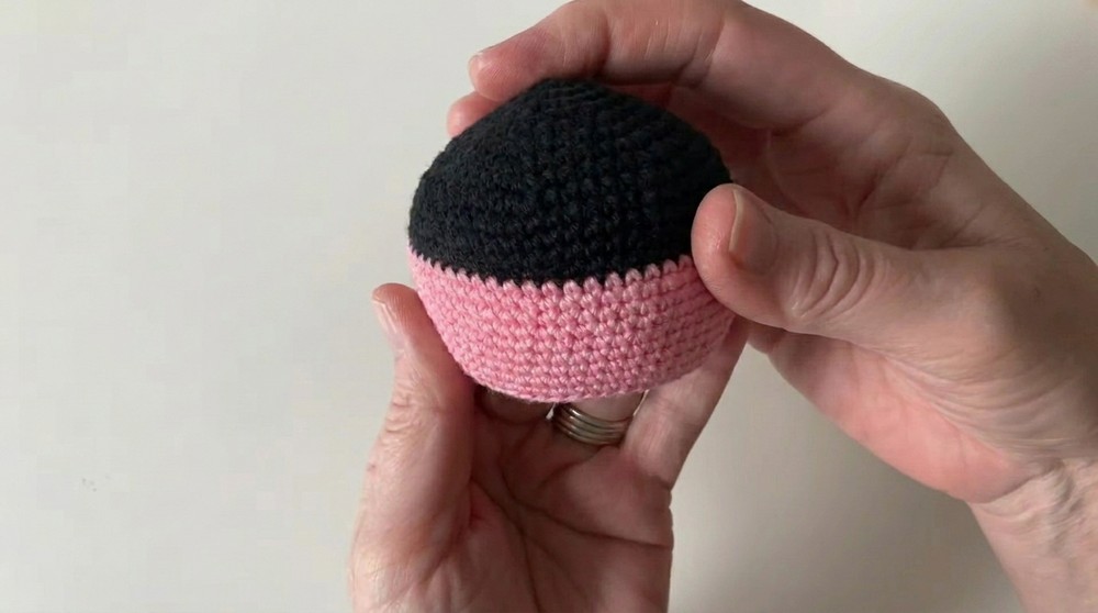 Mickey And Minnie Amigurumi Chocolate Orange Cover Pattern 4