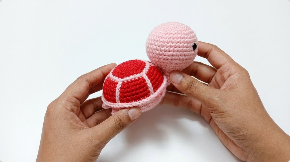 Crochet Baby Tortoise Pattern For Cute Keepsakes 7