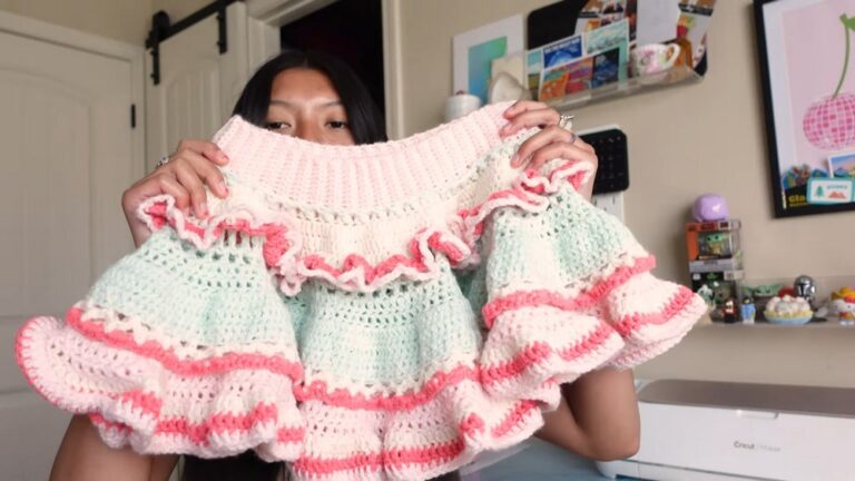 Crochet Tiered Ruffle Skirt Pattern To Enhance Your Style