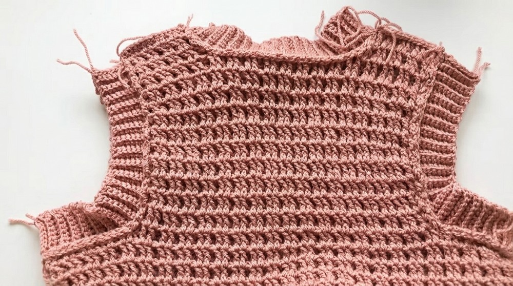 Crochet Sweater Vest Pattern To Boost Your Wardrobe 6