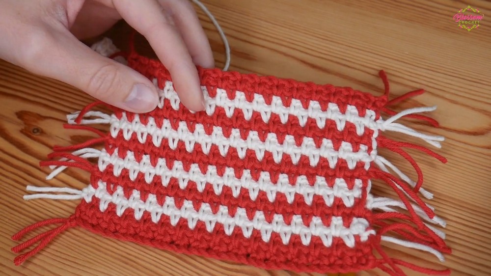 Stylish Crochet Mug Rugs Pattern 5