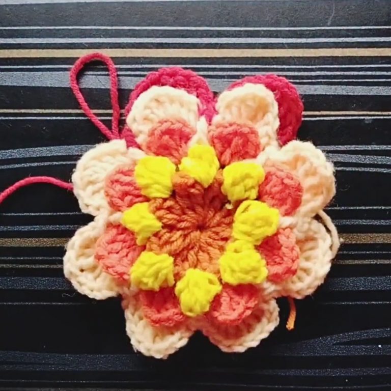 Bloom Crochet 3D Flower to Brighten Spaces