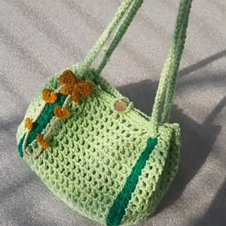 Modern Crochet Bag Perfect on Outfits That Feel Unique
