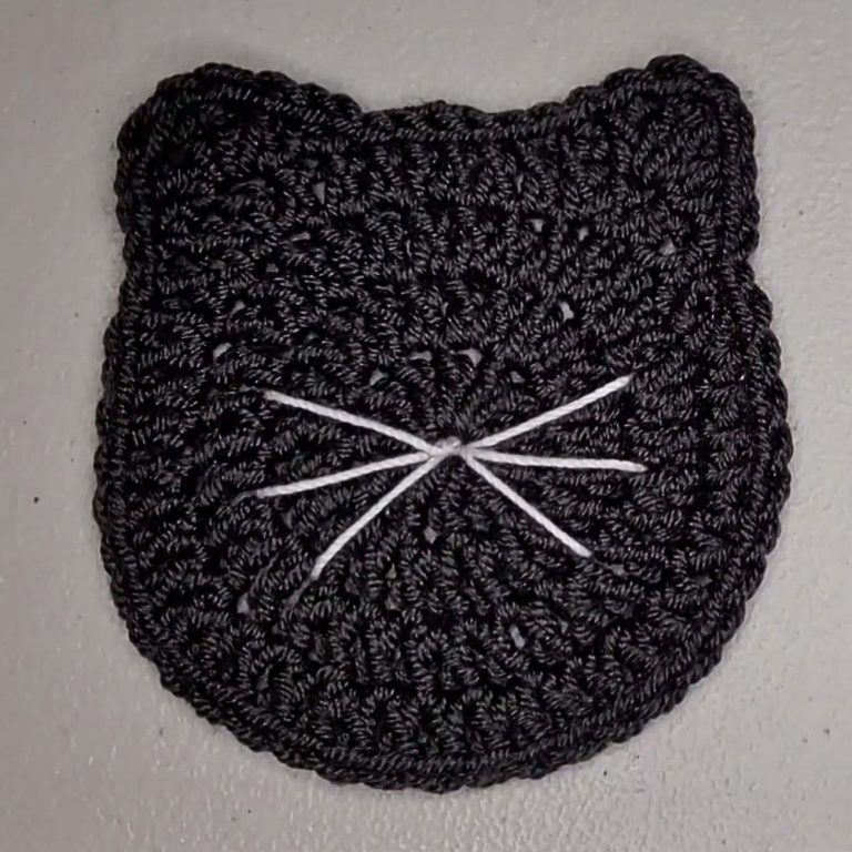 Luxurious Crochet Cat Coaster with Handmade Charm