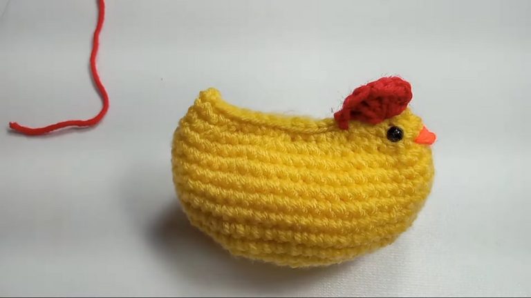 Joyful Crochet Chicken Perfect for Rustic Holiday Styling