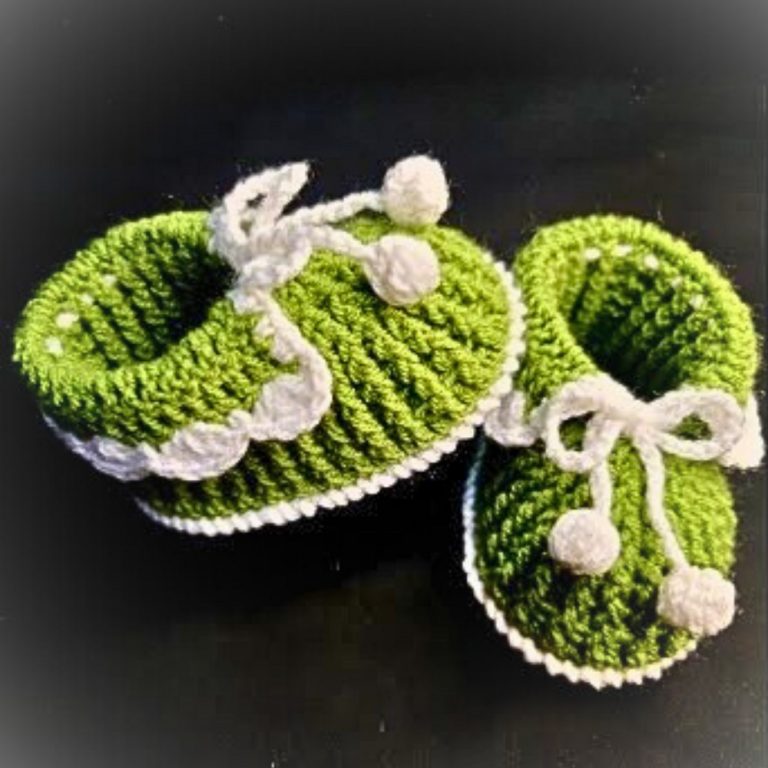 Adorable Crochet Baby Booties for Sweet Little Feet