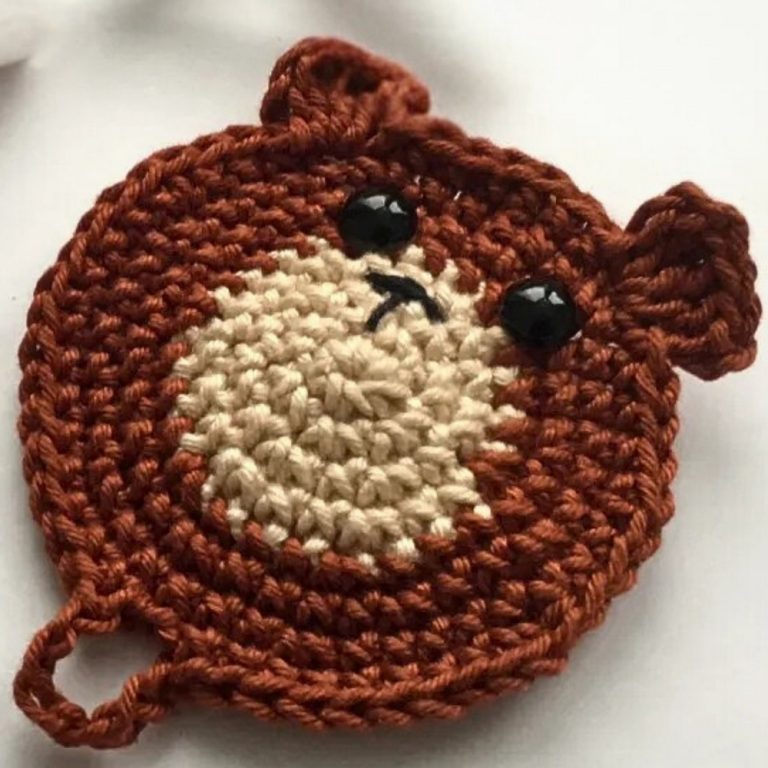 Lovely Crochet Cable Organizer Bear Perfect for Tech Accessories