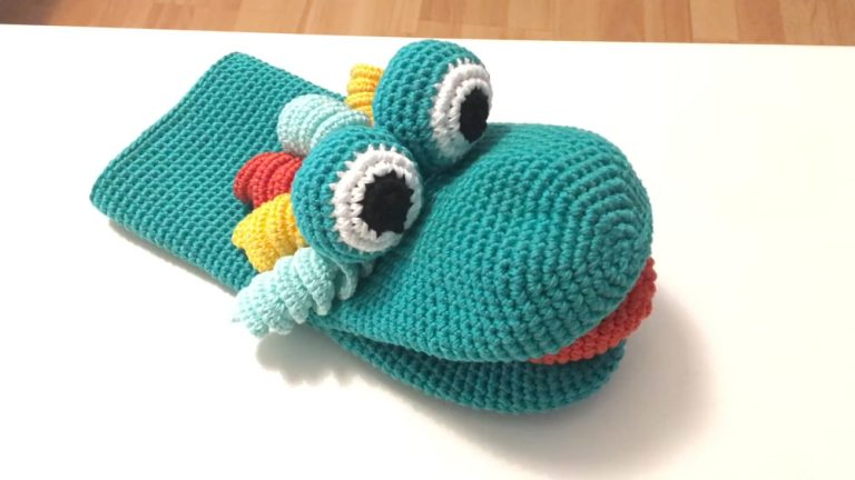 Vibrant Crochet Hand Puppet Perfect in Story Corners