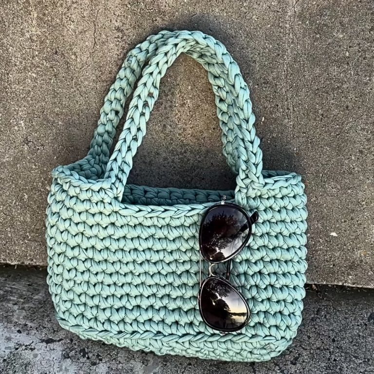 Dazzling Crochet Tote Bag Perfect on Street Style Outfits