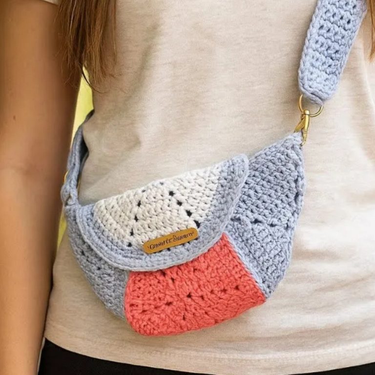 Unique Crochet Crossbody Bag Perfect for Colorful Accents