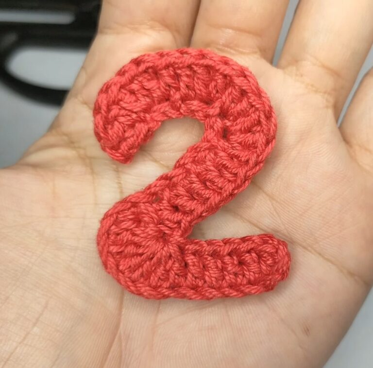 Sophisticated Crochet Number 2 for Elegant Setups