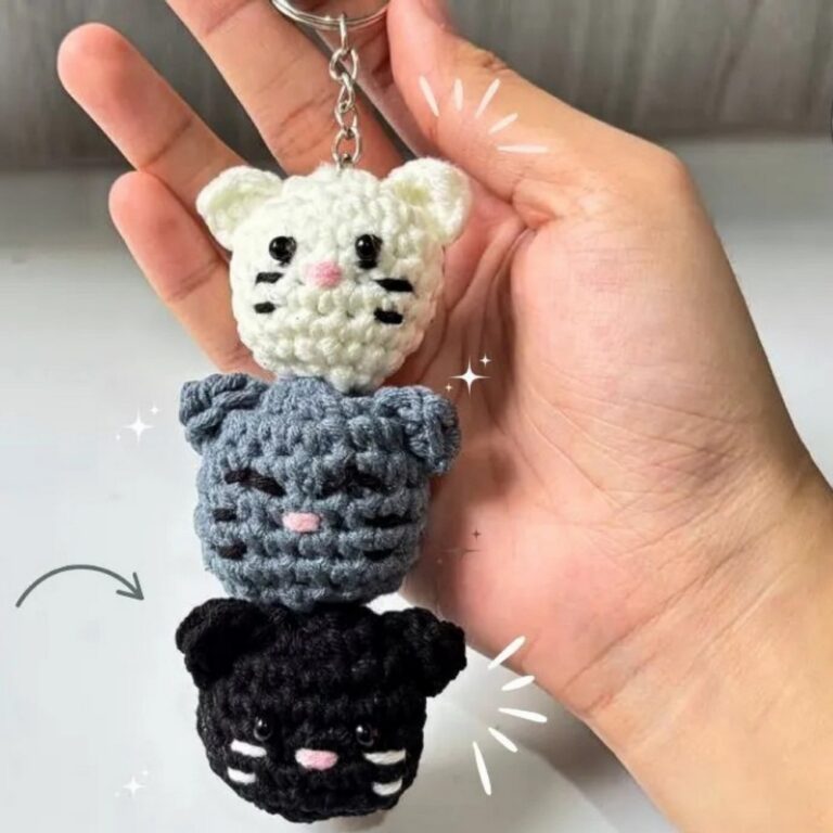 Heartwarming Crochet Three Cats Pattern for Loved Ones