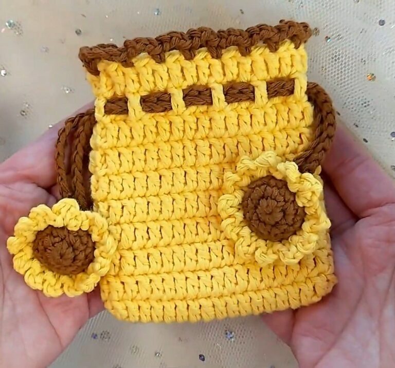 Fashionable Crochet Drawstring Pouch for Handmade Gifts