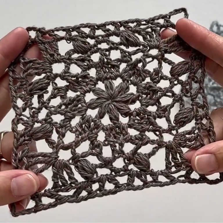 Pretty Crochet Gift Box Coasters for Hosting Friends