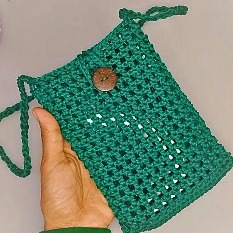 Stylish Crochet Phone Bag for Modern Looks