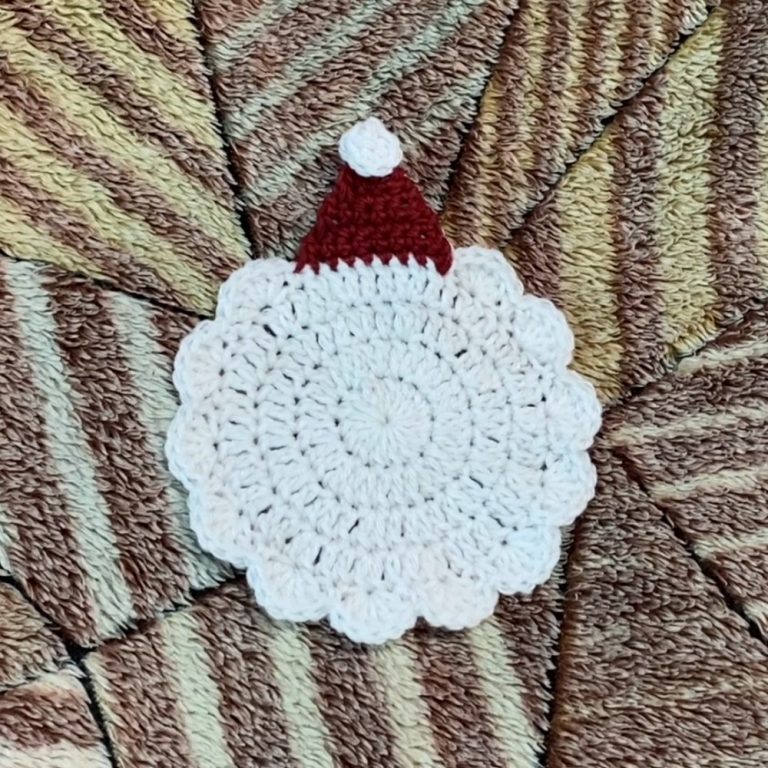 Magical Crochet Santa Coaster with Joyful Holiday Spark