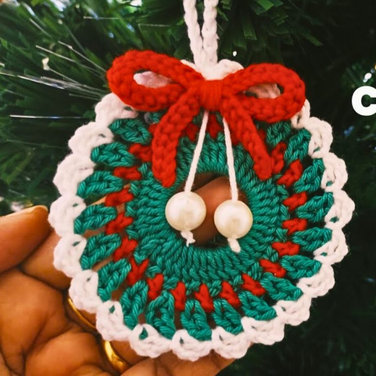 Decorative Crochet Christmas Wreath for Playful Holiday Interiors