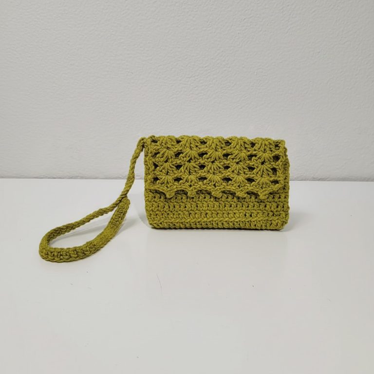 Simple Yet Stylish Crochet Wallet Pattern for Good Looks