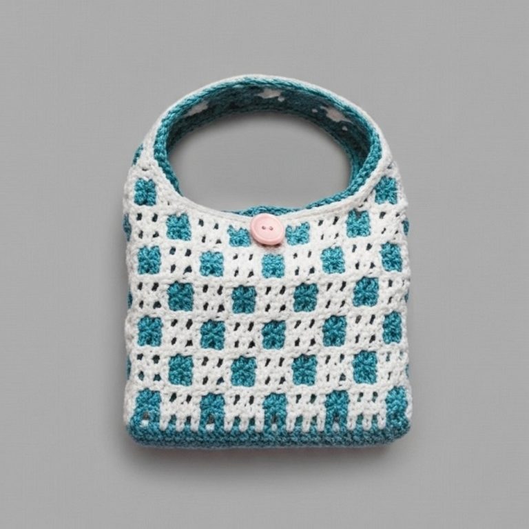 Unique Crochet Double-Sided Handbag Pattern for Bold Styling