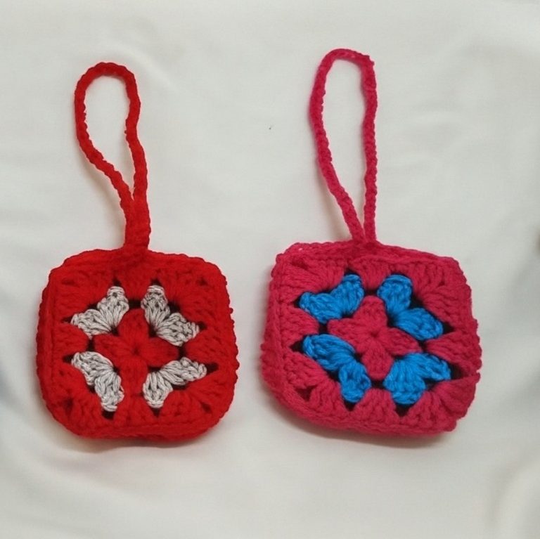 How to Crochet a Square Keychain Bag Pattern for Everyday Flair
