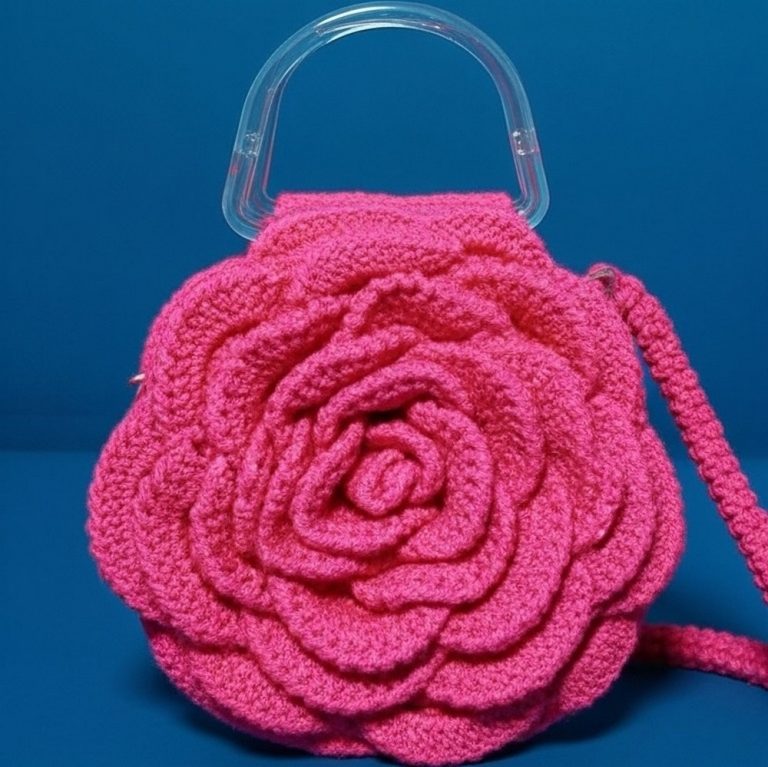 Learn How to Crochet a Flower Bag Pattern That Turns Heads