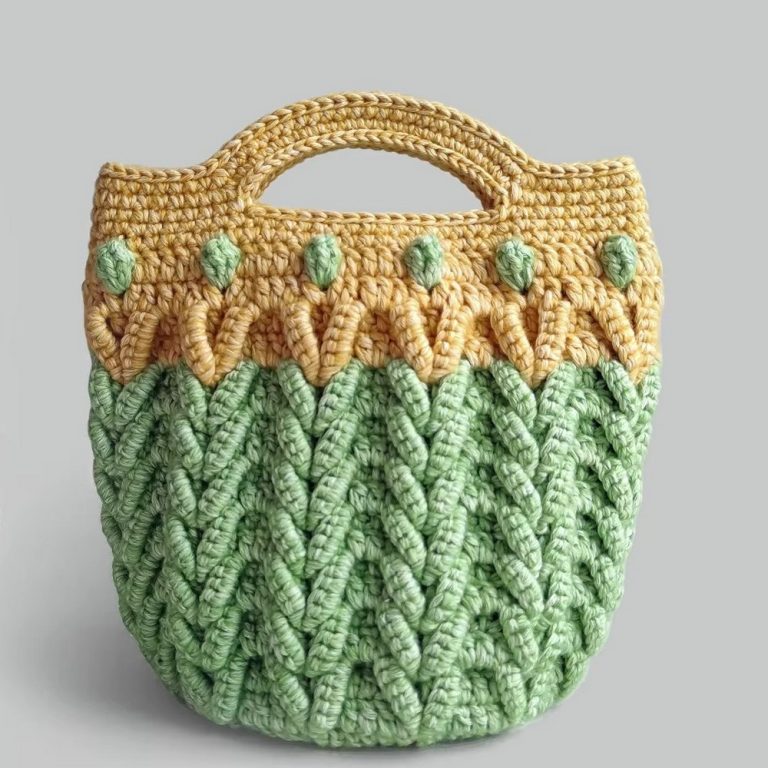 Free Crochet Cable Wheat Ear Bag Pattern for Everyday Fashion
