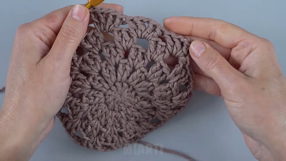 Cute Crochet Granny Bucket Hat Pattern for Instant Style Upgrade ...