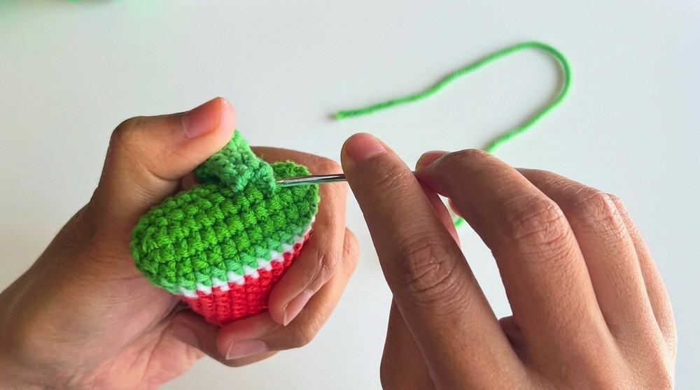 How to Crochet a Watermelon Keychain Pattern for Summer Vibe
