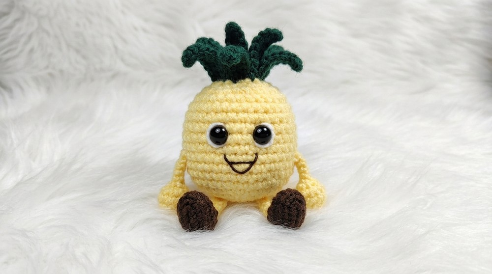 Step-by-Step Crochet Pineapple Keychain Pattern for a Fun Look