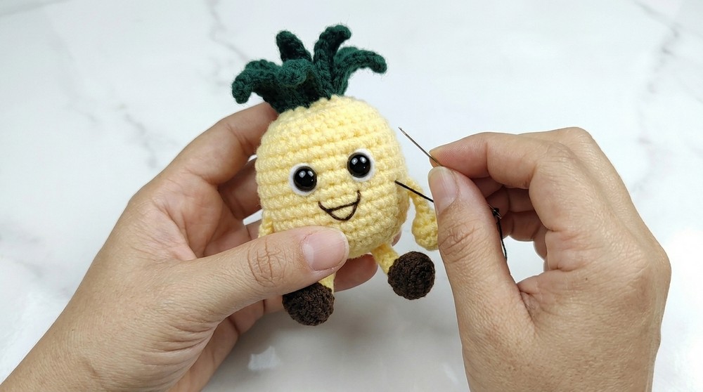 Step-by-Step Crochet Pineapple Keychain Pattern for a Fun Look