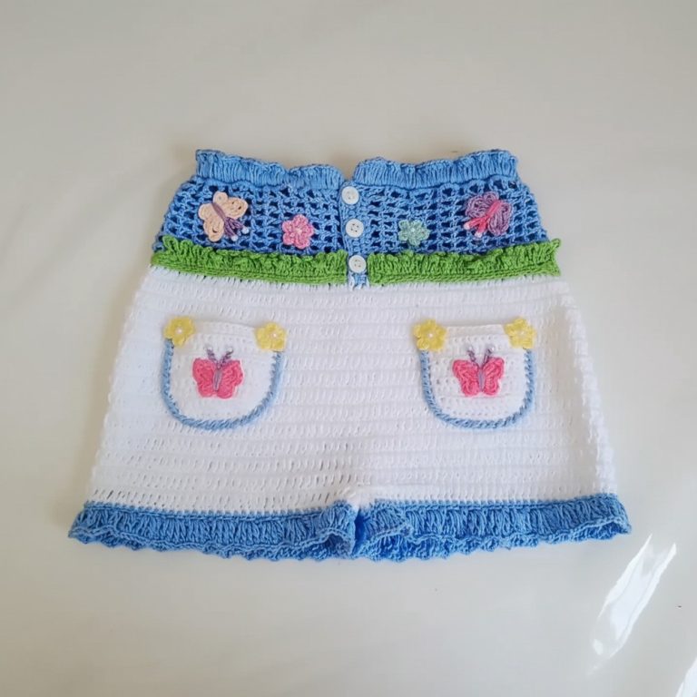 Trendy Crochet Garden Shorts Pattern With a Fun Floral Twist